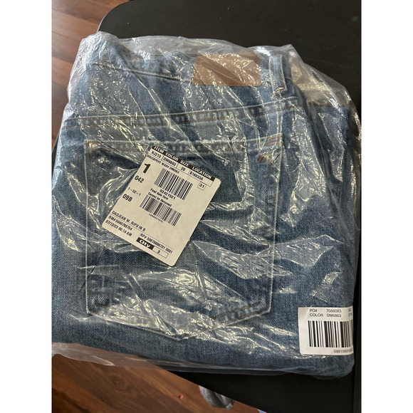 New Madewell The Dad Jean in Brockport Wash: RIPPED EDITION sz 28 - Picture 5 of 5